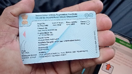 સ્પ્લેન્ડર ગાડી