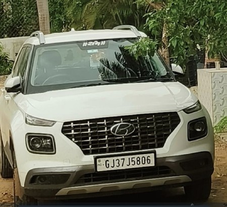 વેચવાની છે.