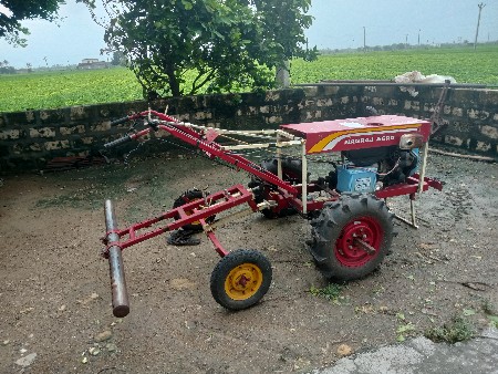 ટ્રેક્ટર