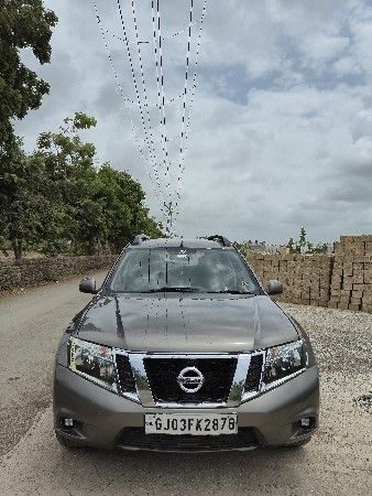 nissan terrano vechvani che