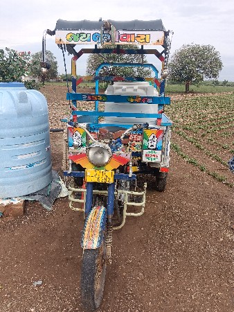 જય અંબે રીક્ષા...2015 મોડલ