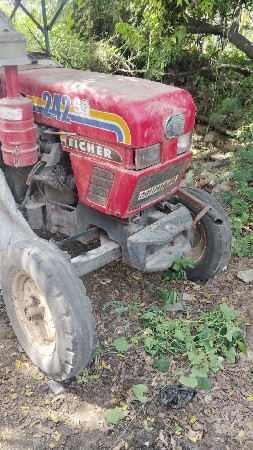 ટ્રેક્ટર ભંગાર  મા વેચવાનું છે