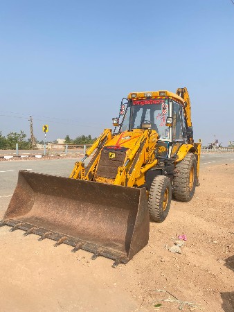 જેસીબી વેચવાનું છે