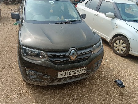 ગાડી વેચવાની સે