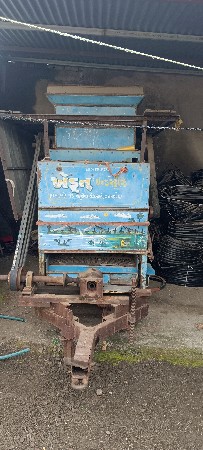 ત્રણ ફૂટ નું ઓપરેશન