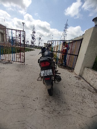 ટુ વ્હીલર વેચવાનું છે