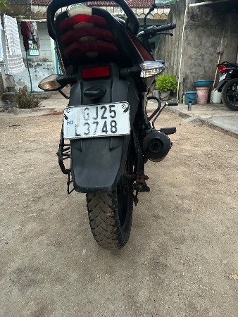 બજાજ ડિસ્કવર 150સીસી