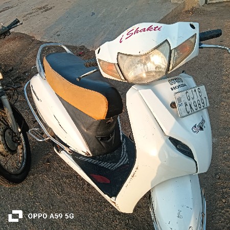 એક્ટિવા 3G વેચવાની se