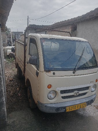 છોટા હાથી વેચવાનું છે