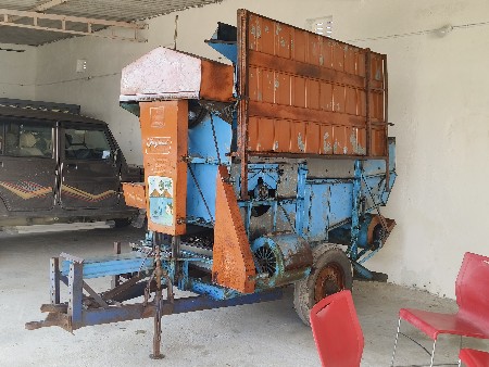 જયંત થ્રેસર  આપવાનું છે