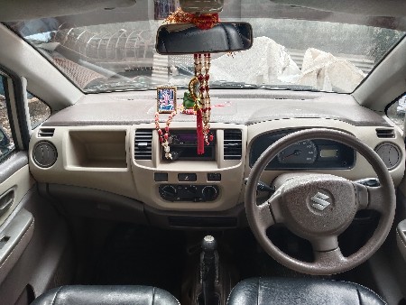 ફોર વ્હીલર વેચવાની છે urgent 🫵