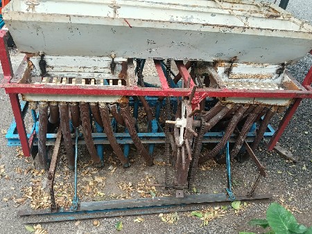 ઓરની વેચવાની છે ૧૭ દાતા