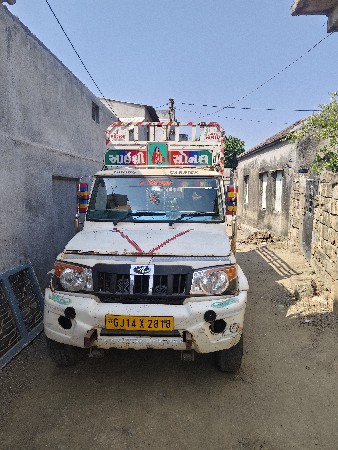 બોલેરો પિકપ  9 ફૂટ વારી ૨૦૧૬