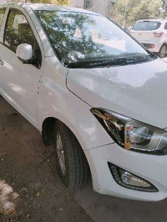 i20 ડીઝલ ગાડી વેચવાની છે