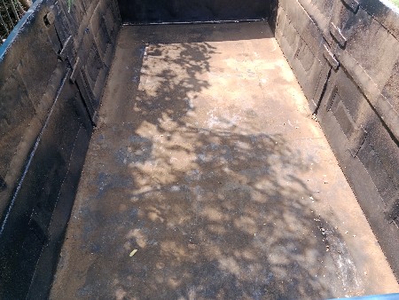 ધરતી કંપનીનું ફોરવીલ ટેલર વેચાવ છે