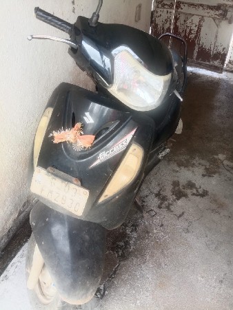 suzuki Axis