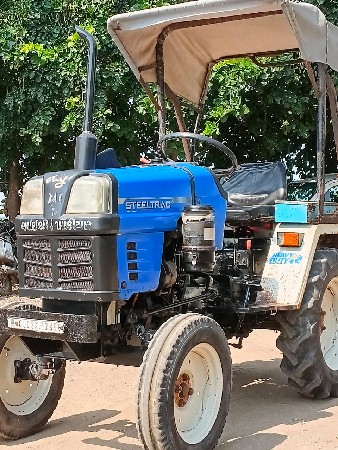 ટ્રેક્ટર વેચવાનું છે