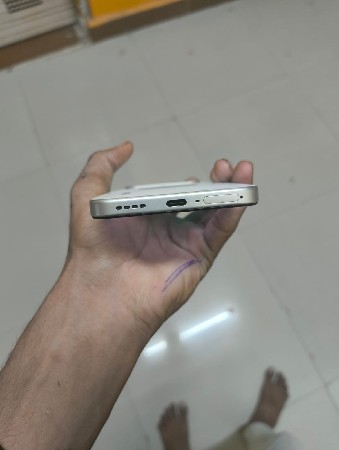 આ મોબાઈલ વેચવાનો છે
