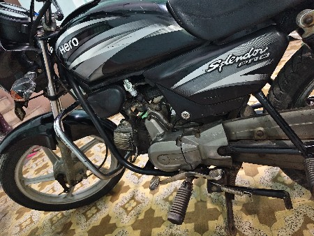 splendor 2015
kimmat 25000