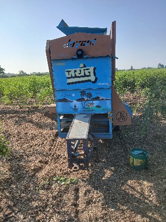 વેચવાની છે જયંત નું થ્રેસર