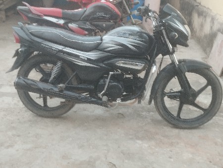 super splender vechvani chhe