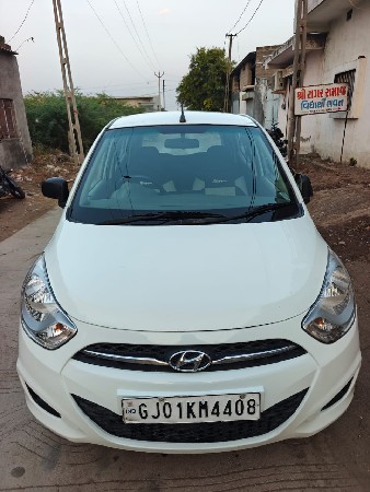 I10 era  Petrol + Cng