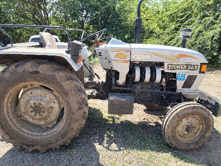 tractor vechvanu se