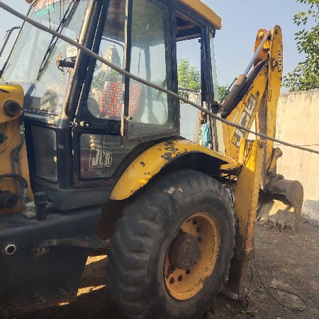jcb 2011 મોડેલ કિર્લોસ્કર એન્જિન