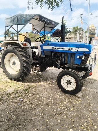NEW HOLLAND 3600-2. 2013
