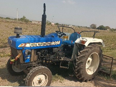 3032 Tx 37 hp Holland