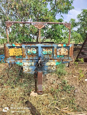 ન્યુ રવિરાજ ટેલર વેચવાનું છે