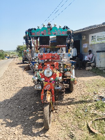 રીકક્ષા શકડો
