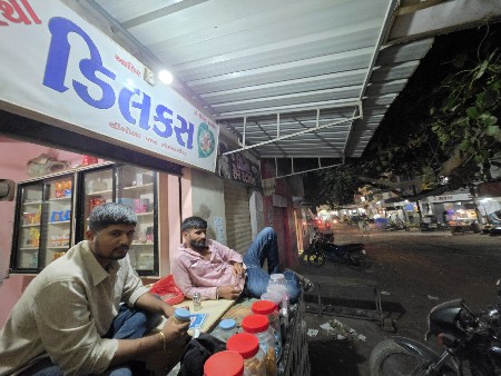 chalu dukan vechvani che