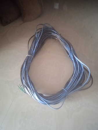 300 ફ્ટ એક સધે 4mm નુ છે