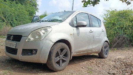 વેચવાની છે