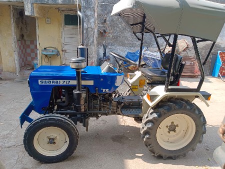 સ્વરાજ 717