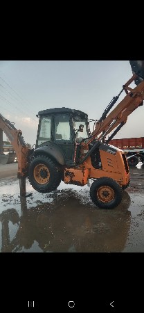 jcb  007. case