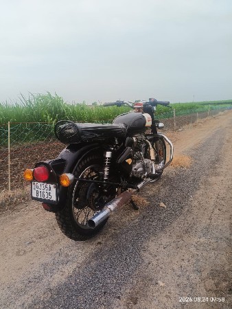 બુલેટ વેચવાનું છે