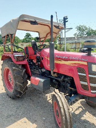ટ્રેકટર વેચવાનું છે