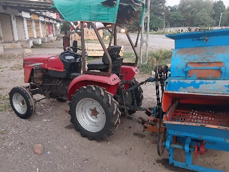 મીની ટ્રેક્ટર ઘઉં બાજરો સાફ કરવાન