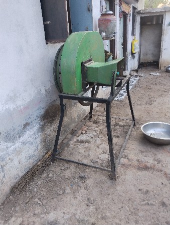 ચાફ કટર વેચવાનું છે