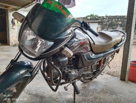 gadi akdam sari chhe