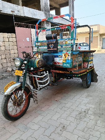 ગાડી વેચવાની છે