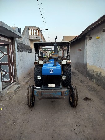 ટ્રેકટર વેચવાનું છે