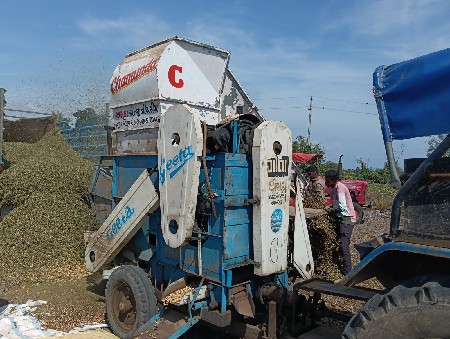ગિતા નુ થ્રેશર વેચવાનુ સે