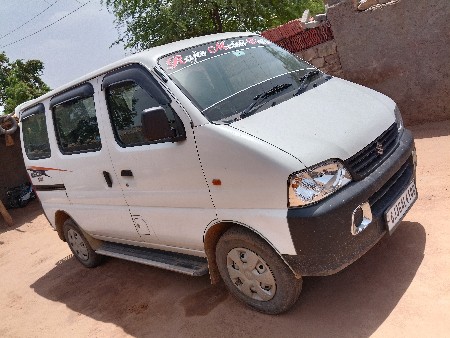 વેચવાની છે