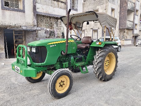 John Deere 5038 D