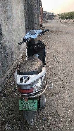 ટુ વ્હીલર વેચવાનું છે