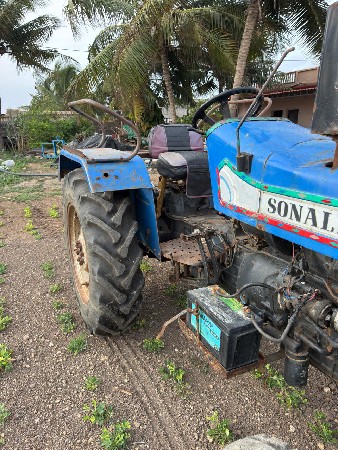 Sonalika 735 DI