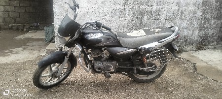 જૂનું મોડલ પ્લેટીના  બજાજ ગાડી